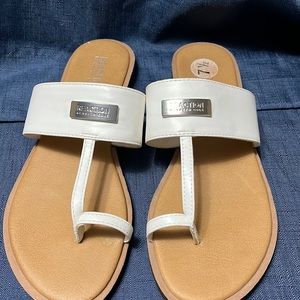 Kenneth Cole Reaction White and Tan Slide Sandals